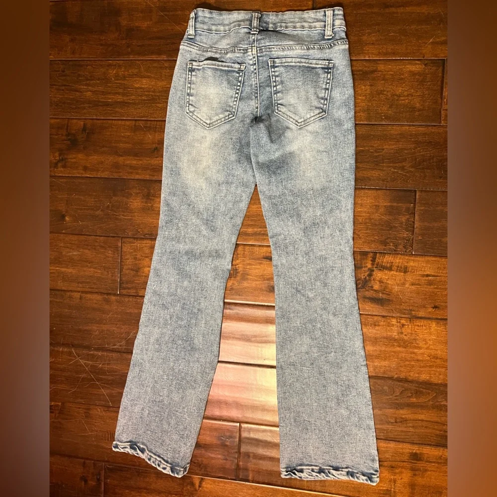 Light Blue Flare Jeans- simple and cute - Picture 6 of 6
